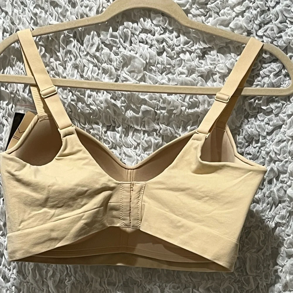 TRUEKIND SUPPORTIVE COMFORT, WIRELESS SHAPING BRA, COLOR CHAI SIZE XL